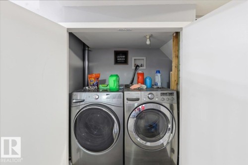 10232 154 Street, Edmonton, AB - Indoor Photo Showing Laundry Room