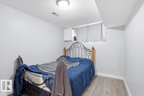 10232 154 Street, Edmonton, AB - Indoor Photo Showing Bedroom