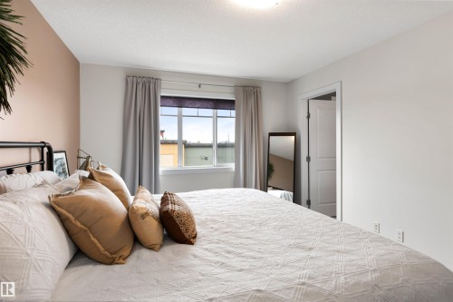 3 5134 Mullen Road, Edmonton, AB - Indoor Photo Showing Bedroom