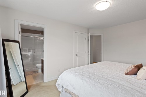 3 5134 Mullen Road, Edmonton, AB - Indoor Photo Showing Bedroom