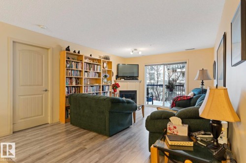 203 17407 99 Avenue, Edmonton, AB - Indoor