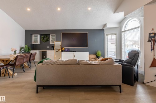 38 Desmarais Crescent, St. Albert, AB - Indoor Photo Showing Living Room