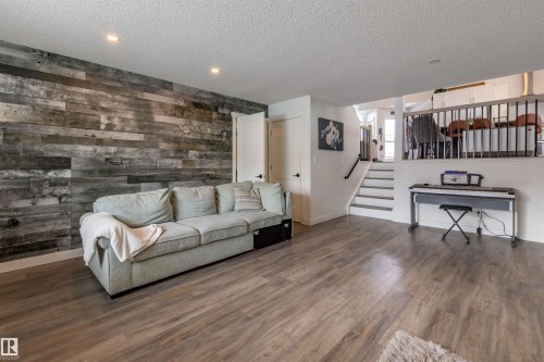 38 Desmarais Crescent, St. Albert, AB - Indoor