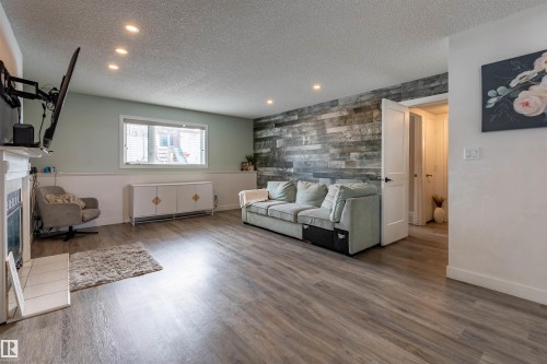 38 Desmarais Crescent, St. Albert, AB - Indoor Photo Showing Other Room