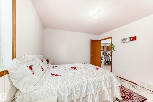 11913 80 Street, Edmonton, AB - Indoor Photo Showing Bedroom