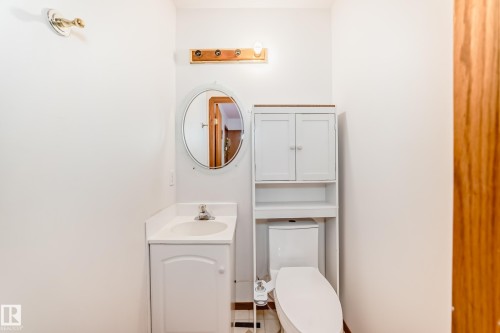 11913 80 Street, Edmonton, AB - Indoor Photo Showing Bathroom