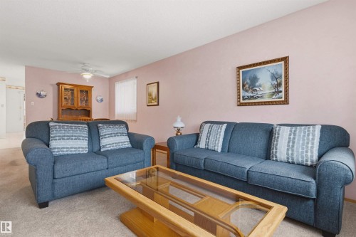 10670 153 Avenue, Edmonton, AB - Indoor Photo Showing Living Room