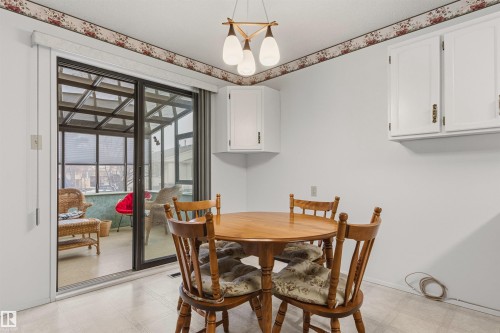 10670 153 Avenue, Edmonton, AB - Indoor Photo Showing Dining Room
