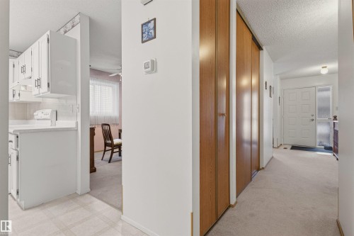 10670 153 Avenue, Edmonton, AB - Indoor Photo Showing Other Room