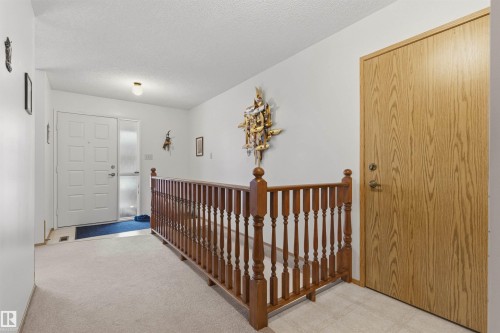 10670 153 Avenue, Edmonton, AB - Indoor Photo Showing Other Room