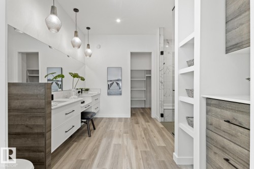 4832 Knight Crescent, Edmonton, AB - Indoor