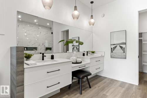 4832 Knight Crescent, Edmonton, AB - Indoor