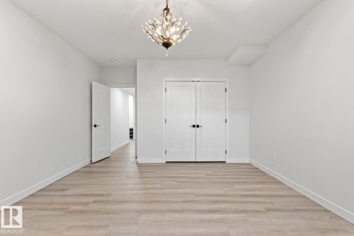 4832 Knight Crescent, Edmonton, AB - Indoor Photo Showing Other Room