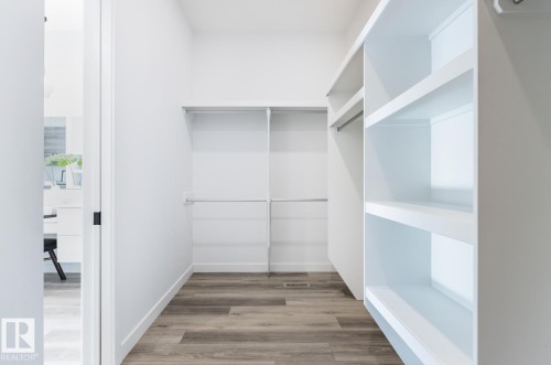 4832 Knight Crescent, Edmonton, AB - Indoor