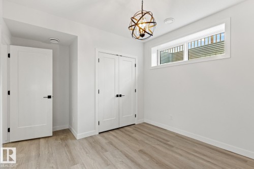 4832 Knight Crescent, Edmonton, AB - Indoor Photo Showing Other Room