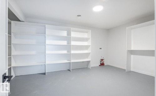 4832 Knight Crescent, Edmonton, AB - Indoor