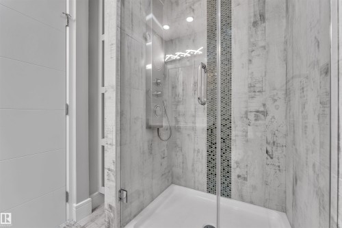 9327 Connors Road, Edmonton, AB - Indoor Photo Showing Bathroom