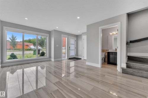 9327 Connors Road, Edmonton, AB - Indoor Photo Showing Other Room