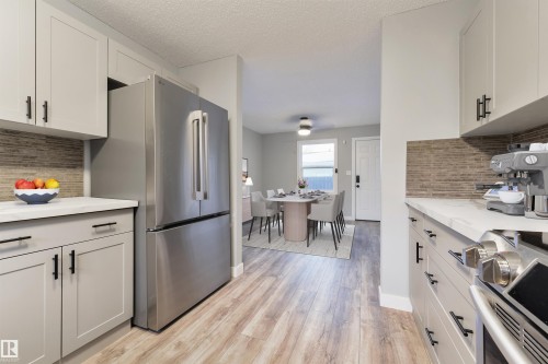 7103 188 Street, Edmonton, AB - Indoor Photo Showing Kitchen