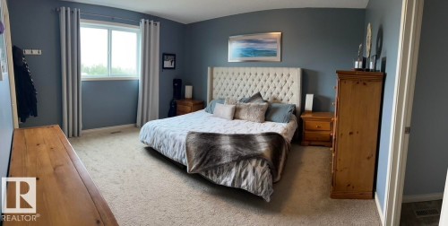 5112 159 Avenue, Edmonton, AB - Indoor Photo Showing Bedroom