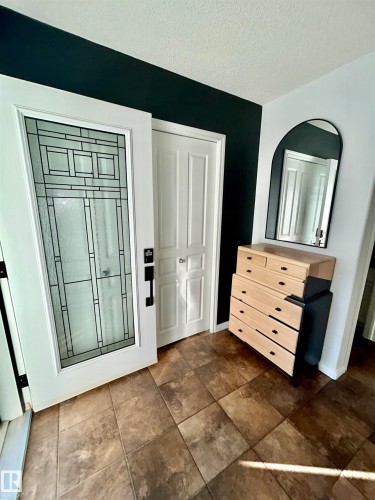 5112 159 Avenue, Edmonton, AB - Indoor Photo Showing Other Room