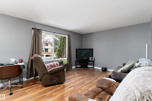 3742 53 Street, Wetaskiwin, AB - Indoor