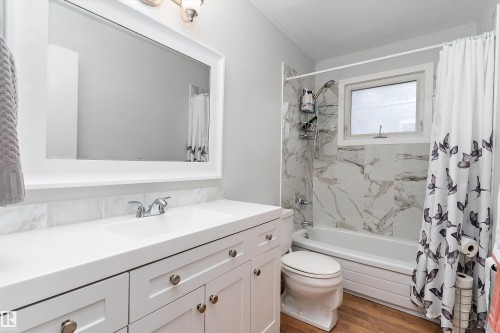 3742 53 Street, Wetaskiwin, AB - Indoor Photo Showing Bathroom