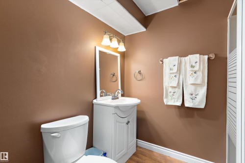 3742 53 Street, Wetaskiwin, AB - Indoor Photo Showing Bathroom