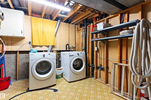 3742 53 Street, Wetaskiwin, AB - Indoor Photo Showing Laundry Room
