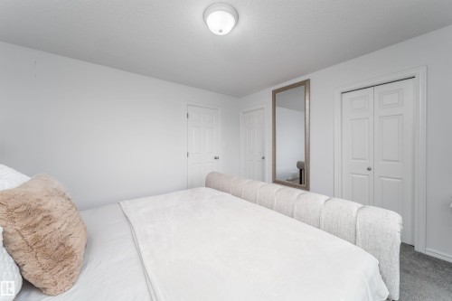 15920 38 Street, Edmonton, AB - Indoor Photo Showing Bedroom