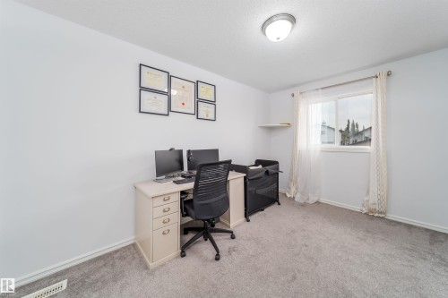 15920 38 Street, Edmonton, AB - Indoor Photo Showing Office