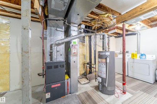 15920 38 Street, Edmonton, AB - Indoor Photo Showing Other Room