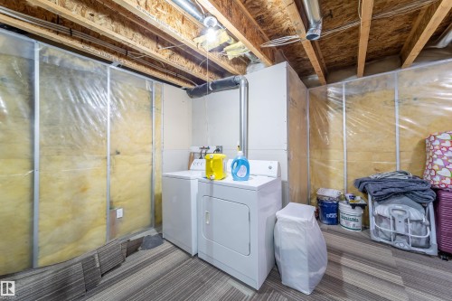 15920 38 Street, Edmonton, AB - Indoor Photo Showing Laundry Room