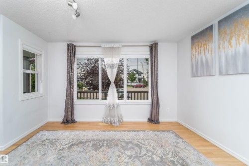 15920 38 Street, Edmonton, AB - Indoor Photo Showing Other Room