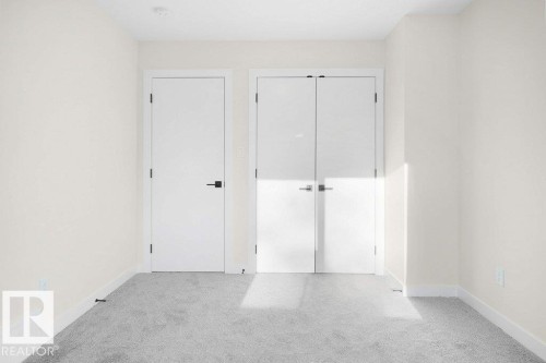 10663 61 Avenue, Edmonton, AB - Indoor Photo Showing Other Room