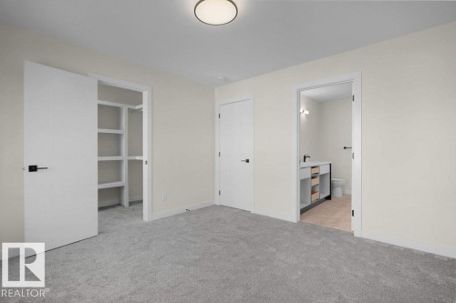 10663 61 Avenue, Edmonton, AB - Indoor Photo Showing Other Room