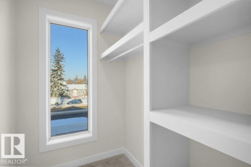 10663 61 Avenue, Edmonton, AB - Indoor Photo Showing Other Room