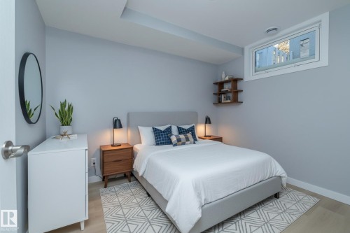 8008 159 Street, Edmonton, AB - Indoor Photo Showing Bedroom