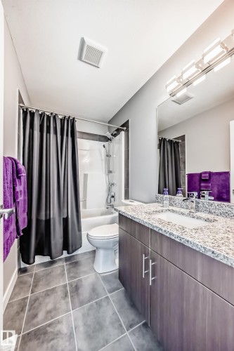 2117 69A Street, Edmonton, AB - Indoor Photo Showing Bathroom