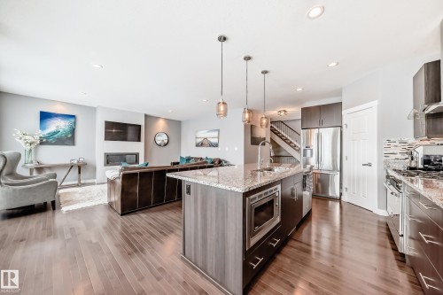 2117 69A Street, Edmonton, AB - Indoor Photo Showing Kitchen With Stainless Steel Kitchen With Upgraded Kitchen