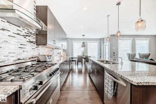 2117 69A Street, Edmonton, AB - Indoor Photo Showing Kitchen With Stainless Steel Kitchen With Double Sink With Upgraded Kitchen