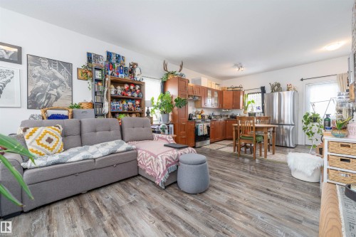 5222 50 Street, Willingdon, AB - Indoor Photo Showing Living Room