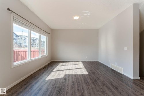3241 Abbott Crescent, Edmonton, AB - Indoor Photo Showing Other Room