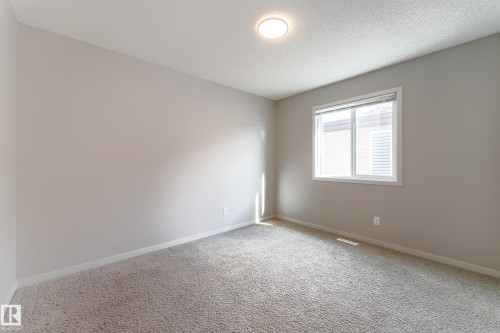 3241 Abbott Crescent, Edmonton, AB - Indoor Photo Showing Other Room