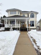 4222 49A Street Vegreville, AB T9C 1B6