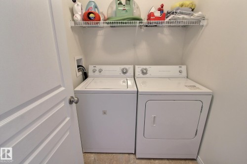 415 Hemingway Road, Edmonton, AB - Indoor Photo Showing Laundry Room