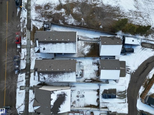 415 Hemingway Road, Edmonton, AB - Outdoor