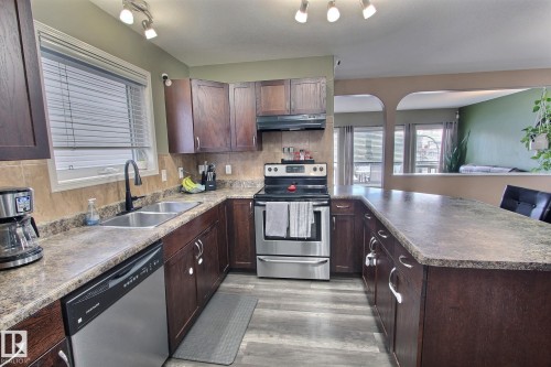 415 Hemingway Road, Edmonton, AB - Indoor Photo Showing Kitchen With Double Sink