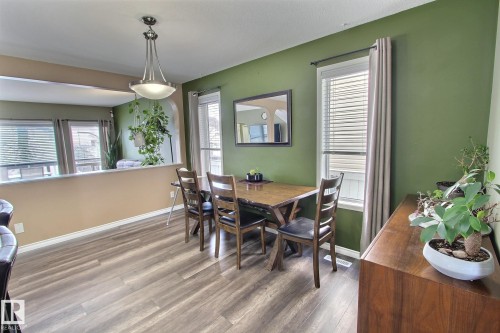 415 Hemingway Road, Edmonton, AB - Indoor Photo Showing Dining Room