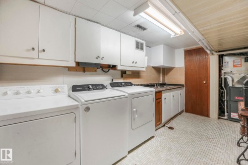 12032 55 Street Nw, Edmonton, AB - Indoor Photo Showing Laundry Room